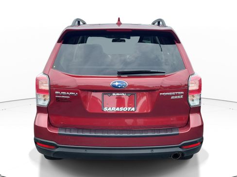 Used 2017 Subaru Forester 2.5i Touring AWD/4WD image 5