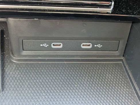 Used 2026 Volkswagen Atlas SE FWD image 23