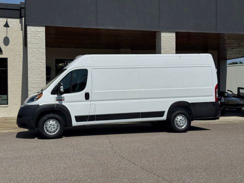 Used 2022 RAM ProMaster 3500 w/ Convenience Group FWD image 6