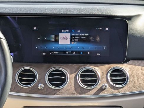 Used 2022 Mercedes-Benz E 450 4MATIC Sedan image 5