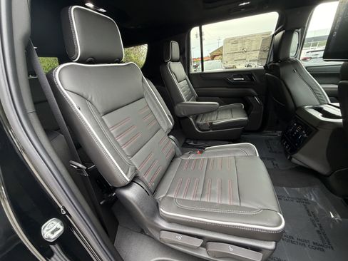 New 2026 GMC Yukon XL AT4 Ultimate AWD/4WD image 21