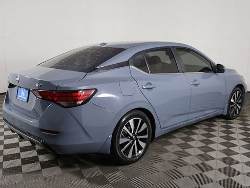 Used 2024 Nissan Sentra SV w/ SV Premium Package FWD image 11
