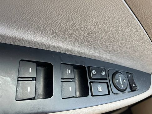 Used 2020 Hyundai Tucson Value FWD image 24