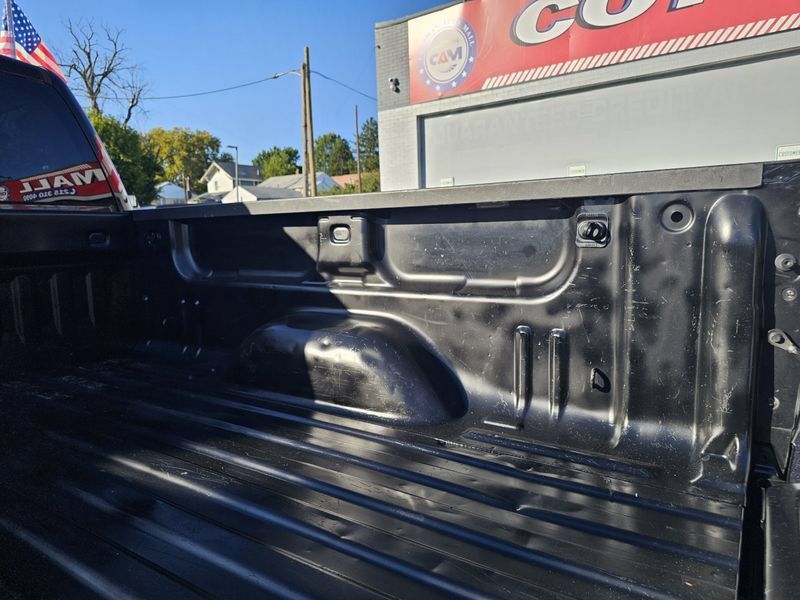 Used 2017 GMC Sierra 2500 4x4 Crew Cab image 11