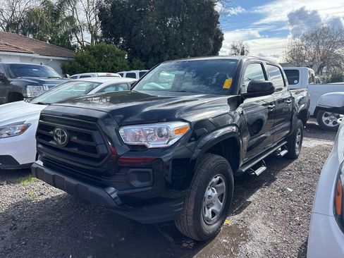 Used 2023 Toyota Tacoma SR image 2