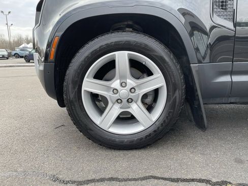 Used 2020 Land Rover Defender 110 S image 31