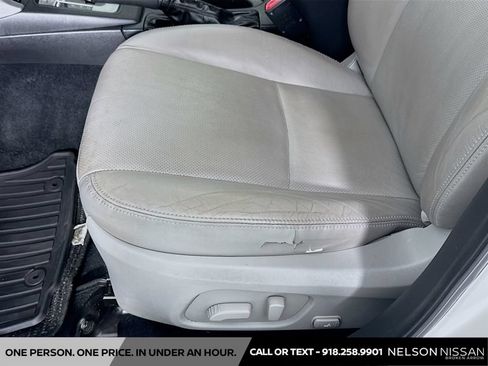 Used 2015 Subaru Forester 2.5i Limited w/ Popular Package #1 AWD/4WD image 18