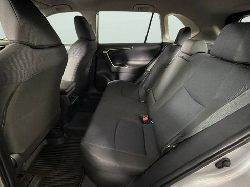 Used 2025 Toyota RAV4 LE AWD/4WD image 25