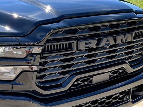 New 2026 RAM 2500 Big Horn AWD/4WD image 31