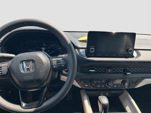 Used 2025 Honda Accord SE image 12