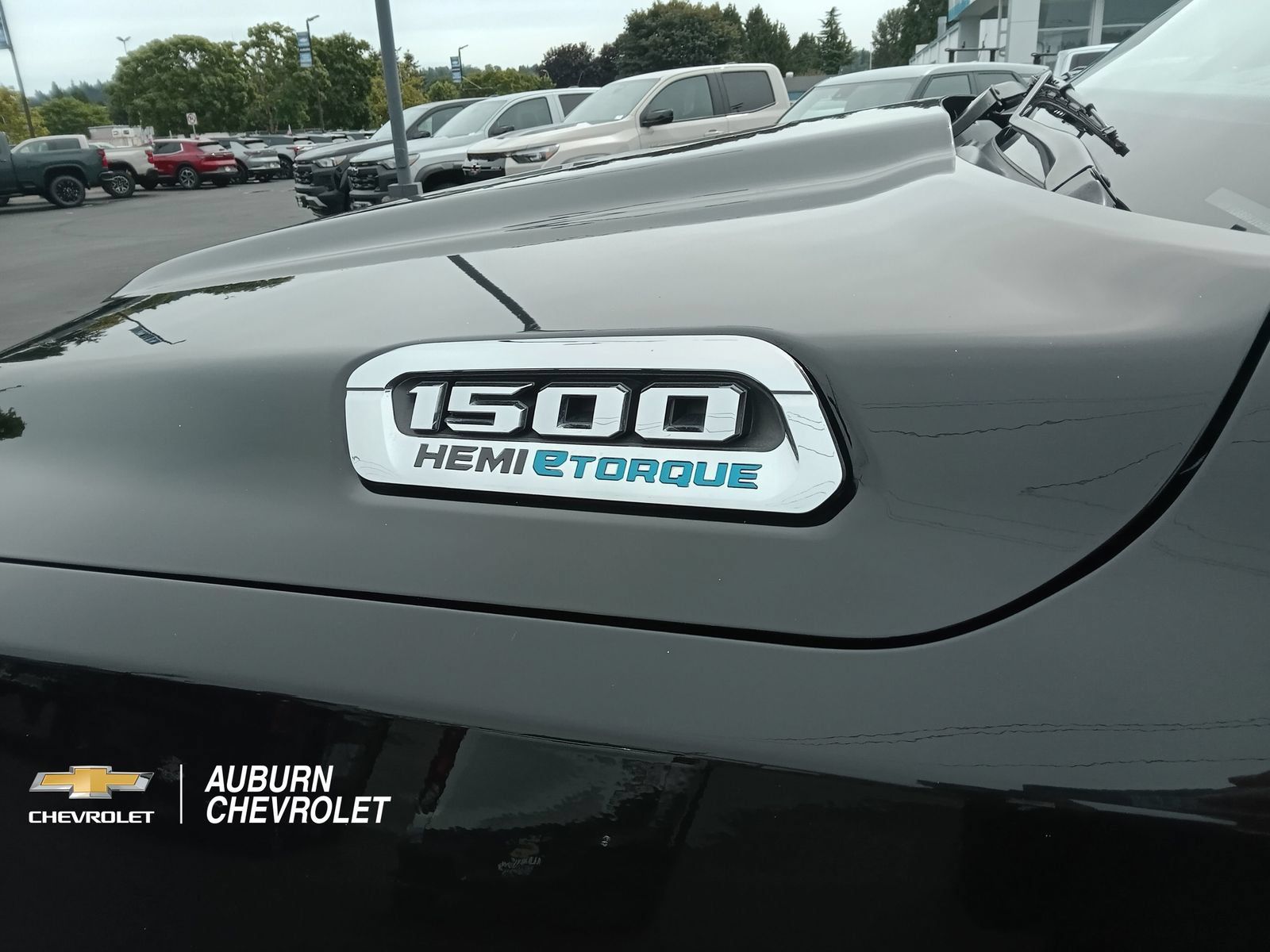 Used 2024 RAM 1500 Laramie AWD/4WD image 27