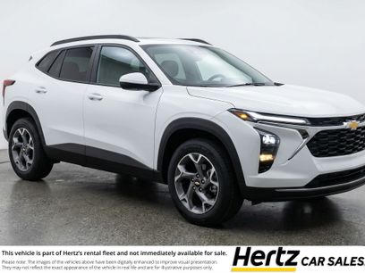Used 2025 Chevrolet Trax LT
