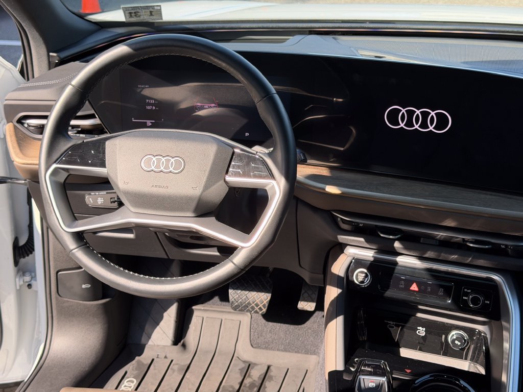 Used 2025 Audi Q5 Premium w/ Premium Plus AWD/4WD image 22