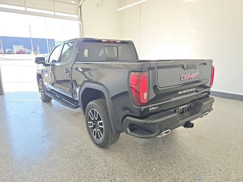 Used 2025 GMC Sierra 1500 AT4 w/ AT4 Premium Package AWD/4WD image 3