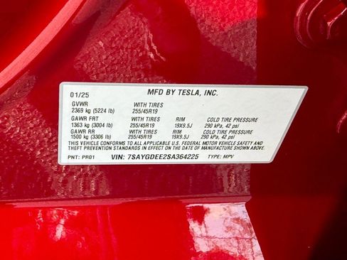 Used 2025 Tesla Model Y Long Range image 39
