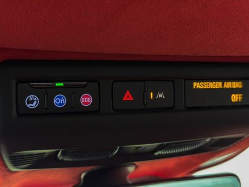 Used 2024 Chevrolet Corvette Stingray Premium Conv w/ Z51 Performance Package image 57