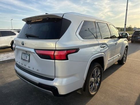 Used 2023 Toyota Sequoia Capstone image 10