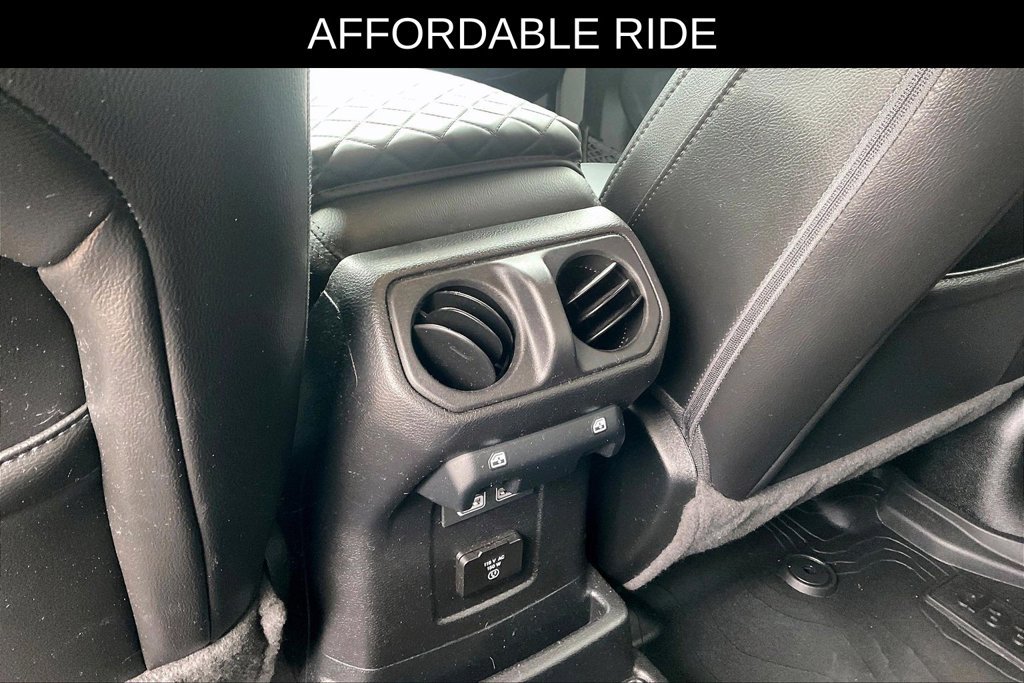 Used 2021 Jeep Wrangler Unlimited Sahara AWD/4WD image 23