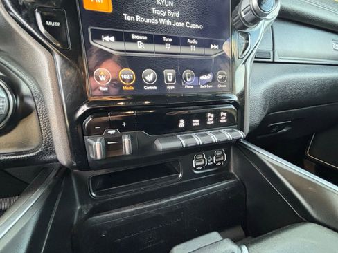 Used 2021 RAM 1500 Laramie AWD/4WD image 21