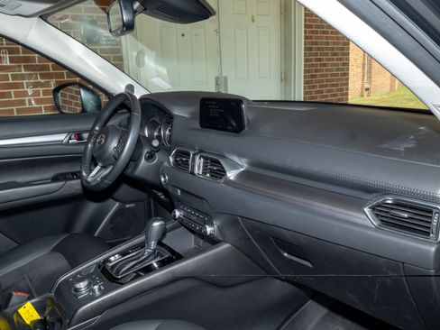 Used 2020 MAZDA CX-5 Touring AWD/4WD image 23