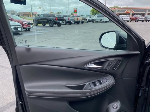 Used 2024 Buick Encore GX Avenir w/ Avenir Technology Package image 17