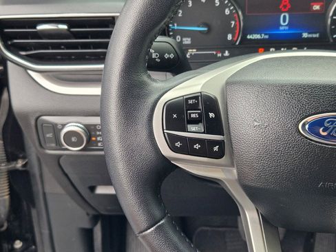 Used 2022 Ford Explorer XLT w/ Equipment Group 202A image 32