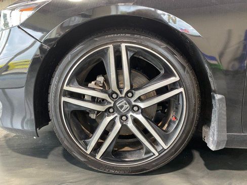 Used 2020 Honda Accord Touring image 10