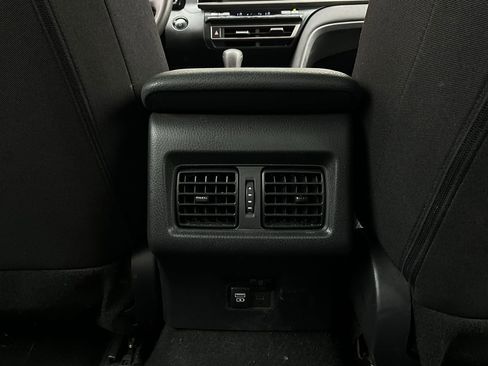 Used 2025 Toyota Camry LE image 12