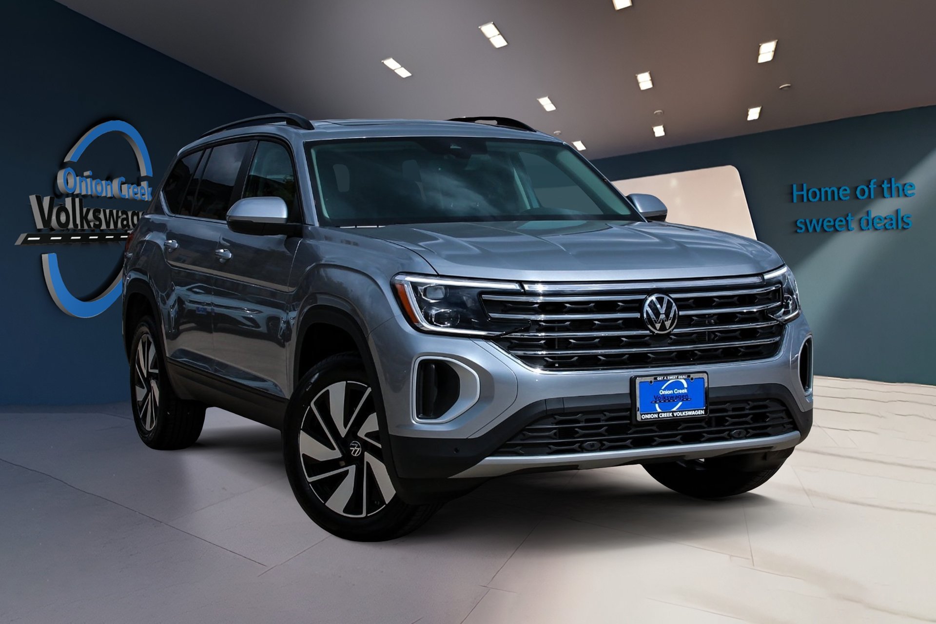 Used 2026 Volkswagen Atlas SE FWD image 3