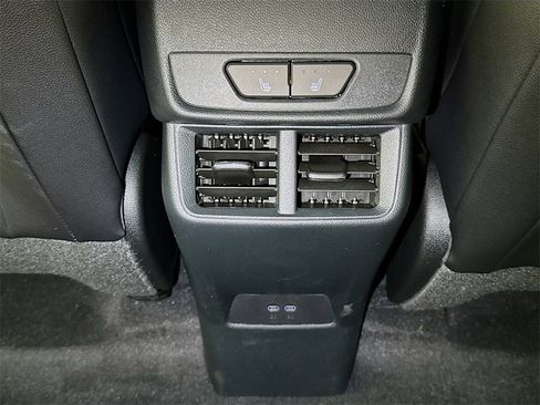 New 2026 Chevrolet Equinox ACTIV w/ Convenience Package III image 26