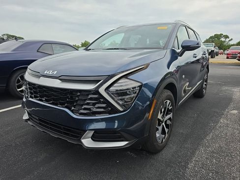 Certified 2024 Kia Sportage EX AWD/4WD image 5