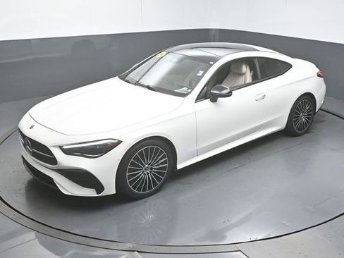 Used 2024 Mercedes-Benz CLE 300 4MATIC Coupe image 40