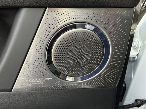 New 2026 Buick Enclave Avenir image 38