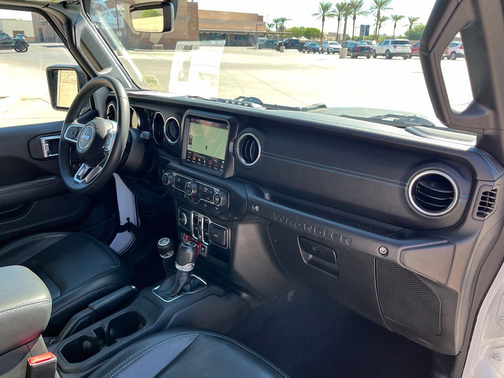 Used 2023 Jeep Wrangler Unlimited Rubicon 4xe AWD/4WD image 15