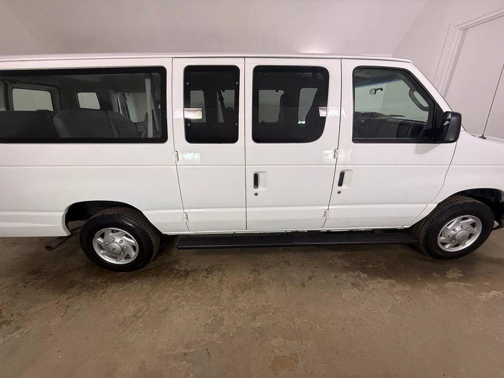 Used 2012 Ford E-350 and Econoline 350 XL RWD image 7