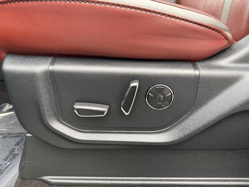 Used 2019 Ford F150 Platinum image 13