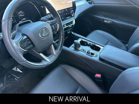 Certified 2025 Lexus RX 350h 350h Premium w/ Convenience Package image 11