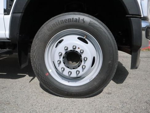 New 2024 Ford F450 XL w/ XL Chrome Package image 25