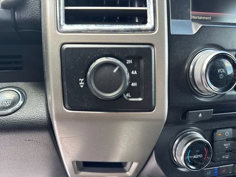 Used 2015 Ford F150 Lariat AWD/4WD image 32