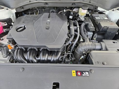 New 2025 Kia Sorento LX FWD image 22
