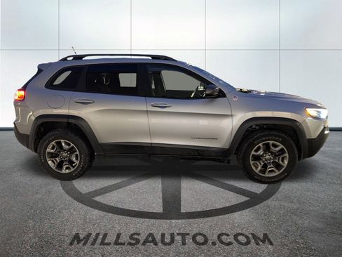 Used 2019 Jeep Cherokee Trailhawk w/ Cold Weather Group image 3