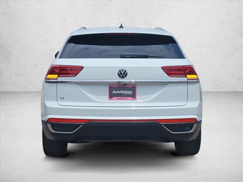 Used 2023 Volkswagen Atlas Cross Sport SE FWD image 7