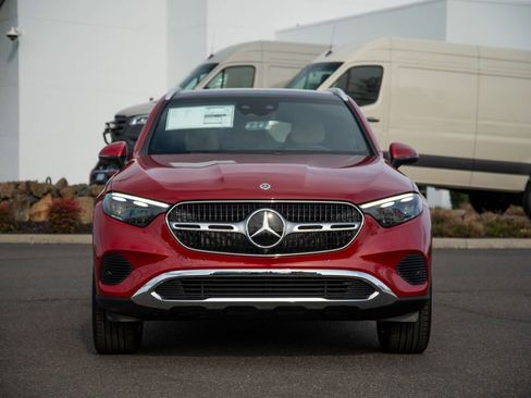 New 2026 Mercedes-Benz GLC 300 4MATIC image 2