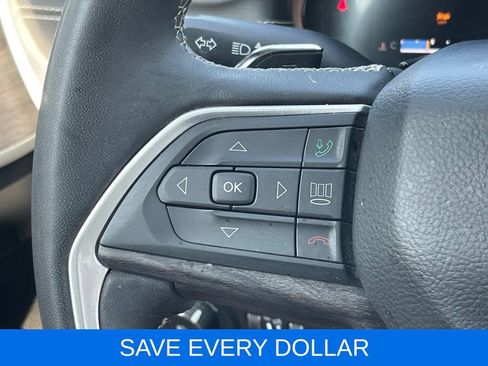 Used 2023 Jeep Grand Cherokee L Limited AWD/4WD image 19