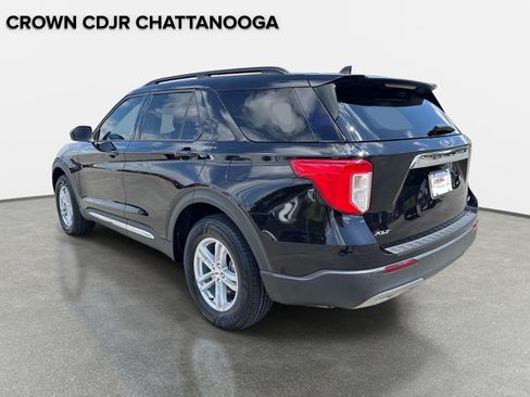 Used 2022 Ford Explorer XLT w/ Equipment Group 202A AWD/4WD image 6