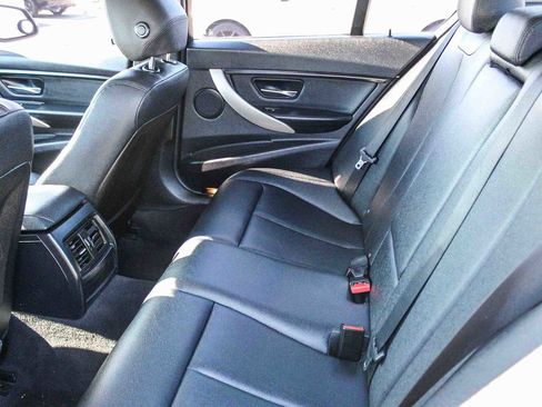 Used 2015 BMW 320i 320i image 18