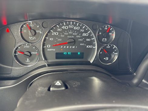 New 2025 Chevrolet Express 2500 w/ Driver Convenience Package RWD image 26
