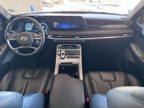 Used 2024 Hyundai Palisade Calligraphy image 15