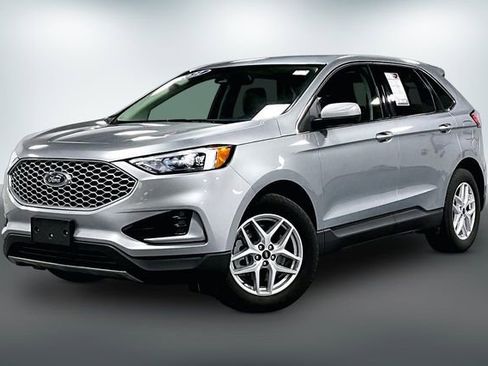 Used 2024 Ford Edge SEL image 3