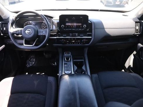 Certified 2025 Nissan Pathfinder SV AWD/4WD image 22